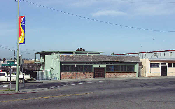 10205-10207 Byron Ave in Oakland, CA - Building Photo - Building Photo