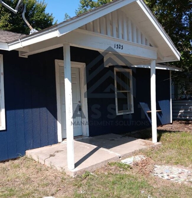 1323 S Blackwelder Ave in Oklahoma City, OK - Building Photo - Building Photo