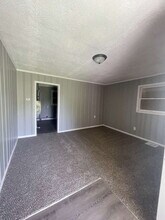 715 Sparks Ave in Sauget, IL - Building Photo - Building Photo