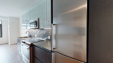 345 Harrison Ave in Boston, MA - Foto de edificio - Building Photo