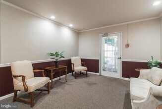 383 Lakeside Rd in Ardmore, PA - Building Photo - Building Photo