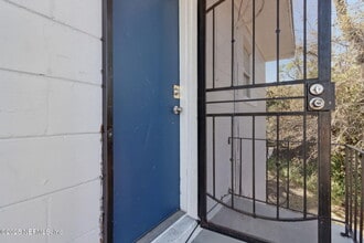 1110 W 29th St in Jacksonville, FL - Foto de edificio - Building Photo