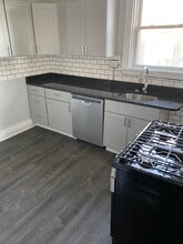 1500 Dormont Ave, Unit 1 in Pittsburgh, PA - Foto de edificio - Building Photo