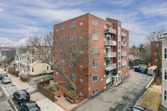 70 Park St in Somerville, MA - Building Photo - Building Photo