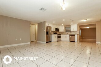 9226 Rainbow Ln in Port Richey, FL - Building Photo - Building Photo