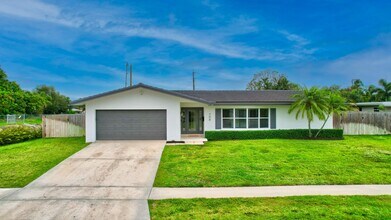 798 SW 15th Ave in Boca Raton, FL - Building Photo - Building Photo