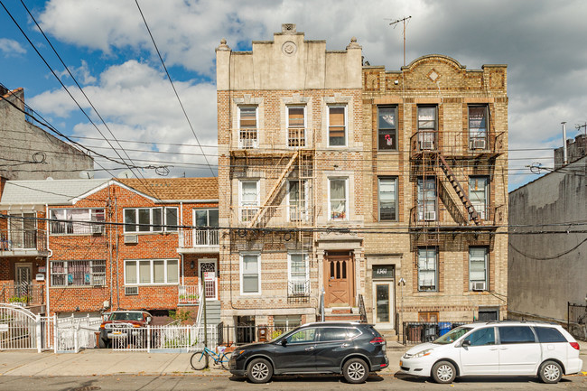 1357 65th St in Brooklyn, NY - Foto de edificio - Building Photo