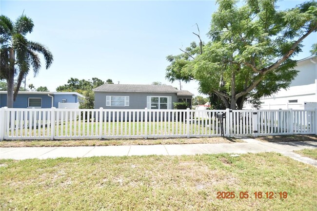 property at 872 51st Ave N