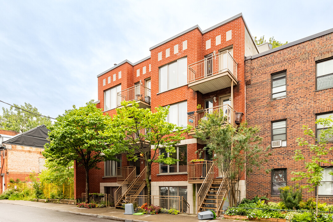 1704-1714 De La Visitation Rue in Montréal, QC - Building Photo