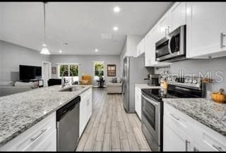 241 Grouper Ct in Poinciana, FL - Building Photo - Building Photo