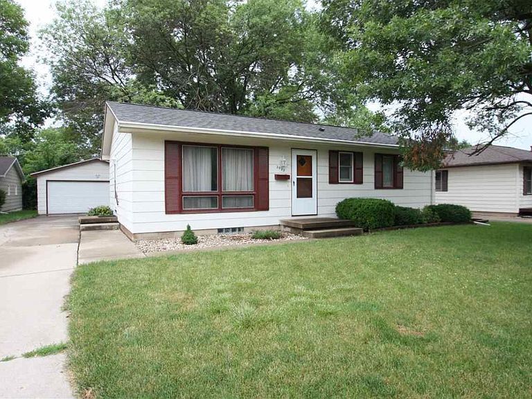 2029 Fairview Dr Photo