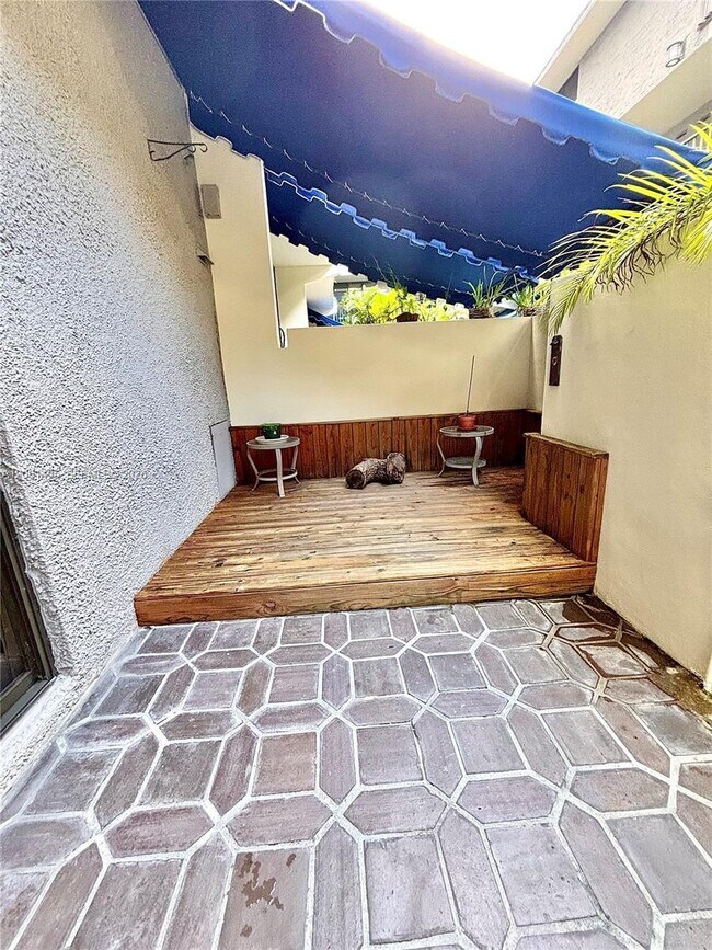 2666 Tigertail Ave in Miami, FL - Foto de edificio - Building Photo