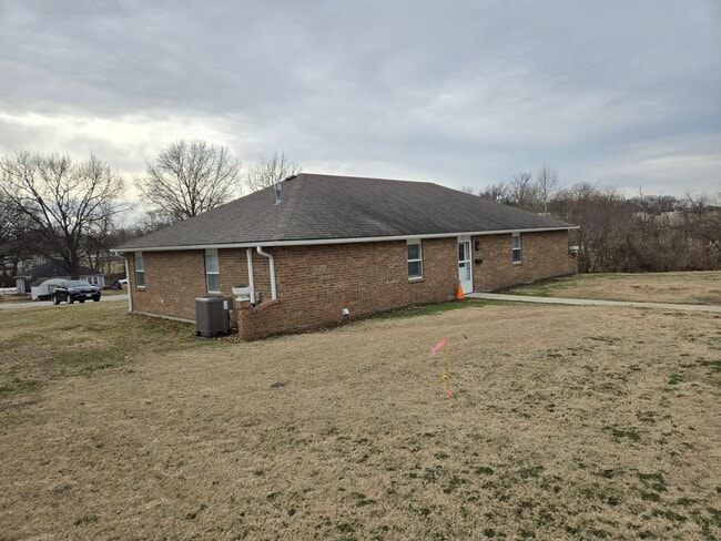 217 W 17th St, Unit 217 W. 17th St. Higginsville, Missouri 64037