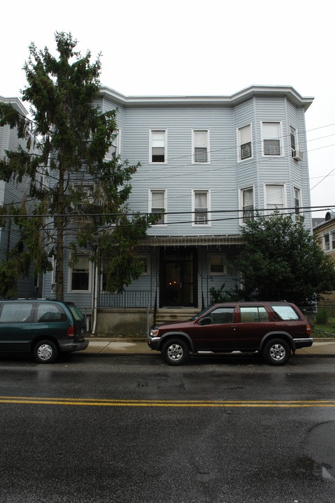 12 Radford St in Yonkers, NY - Foto de edificio