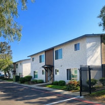 2330 Grove Ave in San Diego, CA - Building Photo