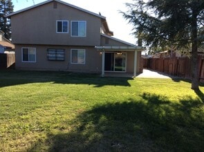 1293 Nadene Dr in Marysville, CA - Building Photo - Building Photo