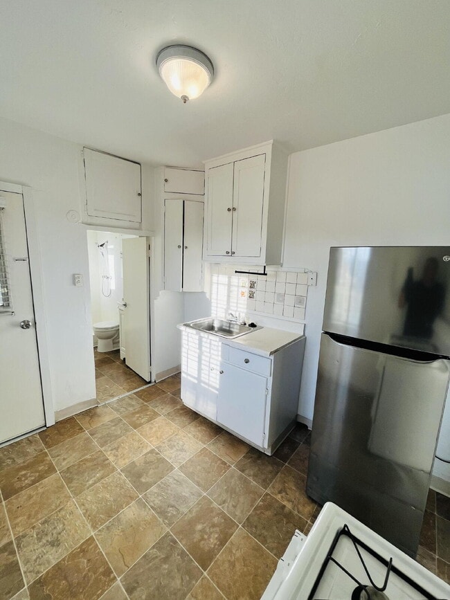 property at 2014 Earl St