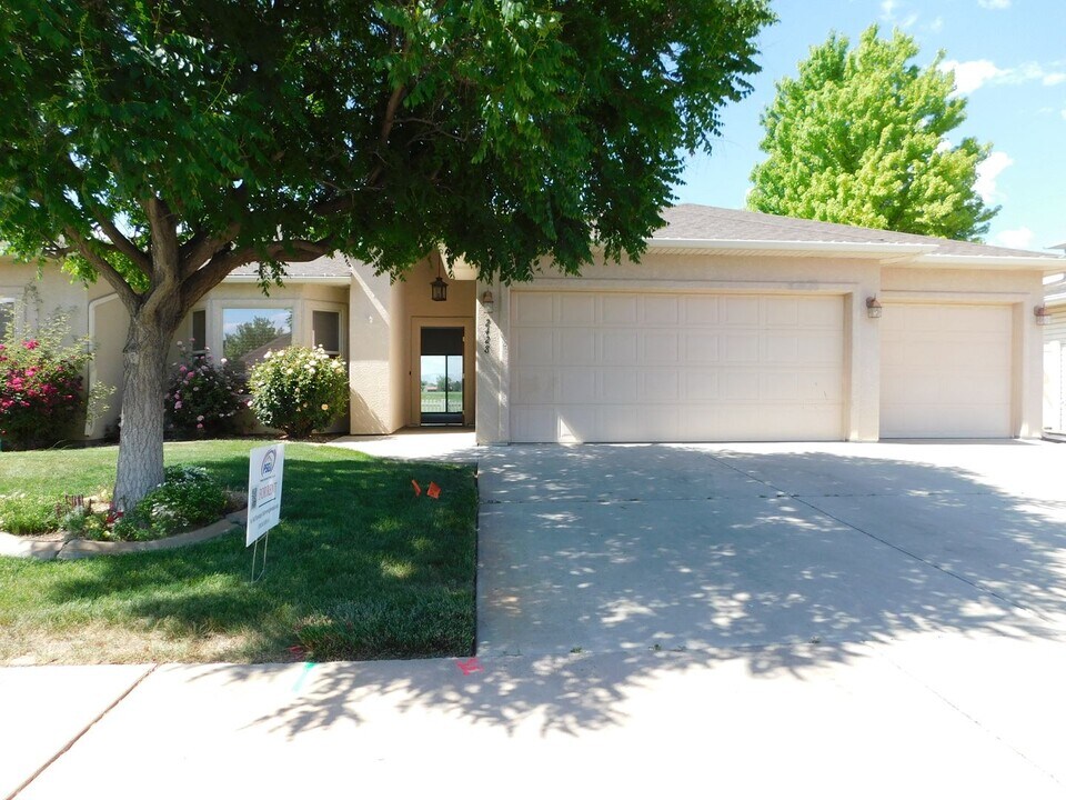 2428 Jack Creek Rd in Grand Junction, CO - Building Photo