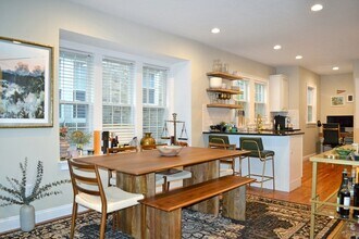 42 Robinwood Ave in Boston, MA - Building Photo - Building Photo