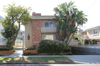 11930 Dorothy St in Los Angeles, CA - Building Photo - Building Photo