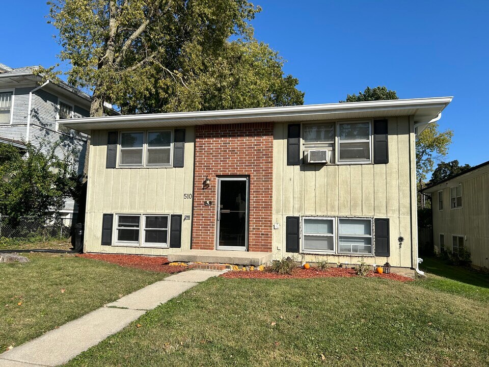 510 S Clayton St, Unit 3 in Bloomington, IL - Building Photo