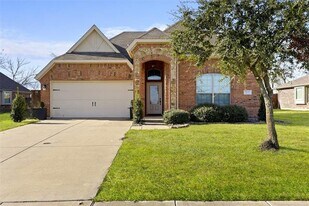 3233 Clear Springs Dr in Forney, TX - Building Photo