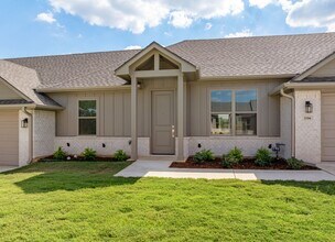 3194 Dogwood Pk Blvd in Tyler, TX - Building Photo - Building Photo