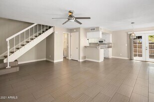 13238 N 3rd Pl in Phoenix, AZ - Building Photo