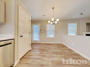 5877 Culloden Ct in Concord, NC - Foto de edificio - Building Photo