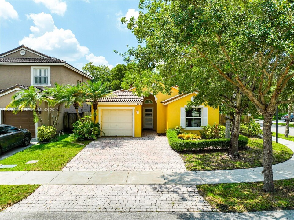 1918 SE 12th St in Homestead, FL - Building Photo