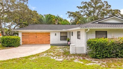 2959 Laurel Ct in Dunedin, FL - Building Photo - Building Photo