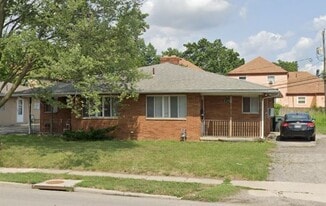 1292 S James Rd, Unit 1292