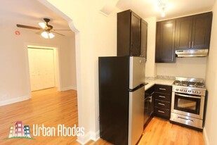 618 W Patterson Ave, Unit M09B in Chicago, IL - Building Photo - Building Photo