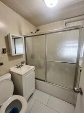 67 W 53rd St, Unit 5 in Bayonne, NJ - Building Photo - Building Photo