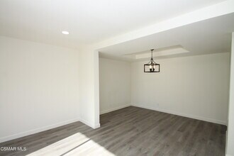 291 Green Moor Pl in Thousand Oaks, CA - Building Photo - Building Photo