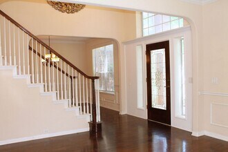 2719 Hidden Lake Dr in Grapevine, TX - Building Photo - Building Photo