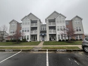 8355 Cypress Mill Rd in Perry Hall, MD - Building Photo - Building Photo