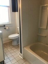 510 N Wayne St, Unit 3 in Piqua, OH - Foto de edificio - Building Photo