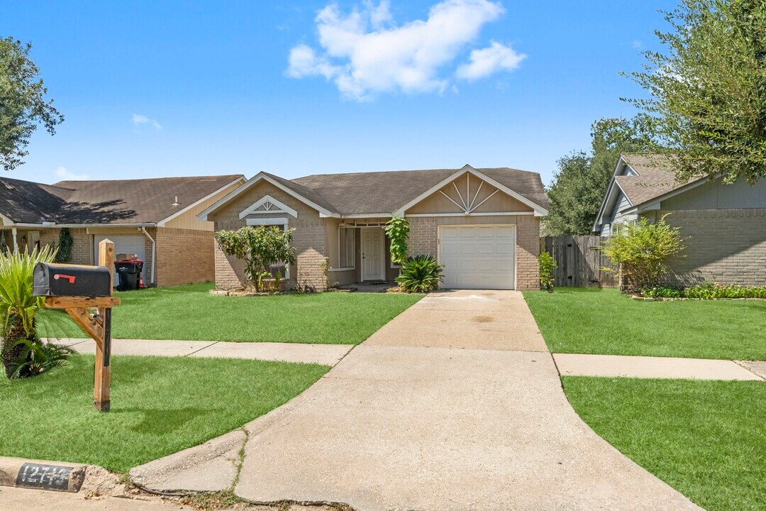 12719 Monaco Rd in Houston, TX - Building Photo