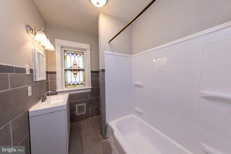 207 Park Ave in Collingswood, NJ - Building Photo - Building Photo