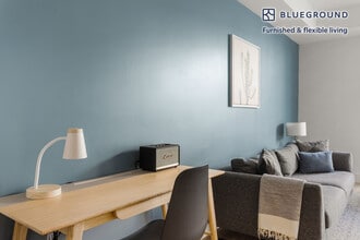 5801 Camerford Ave in Los Angeles, CA - Building Photo - Building Photo