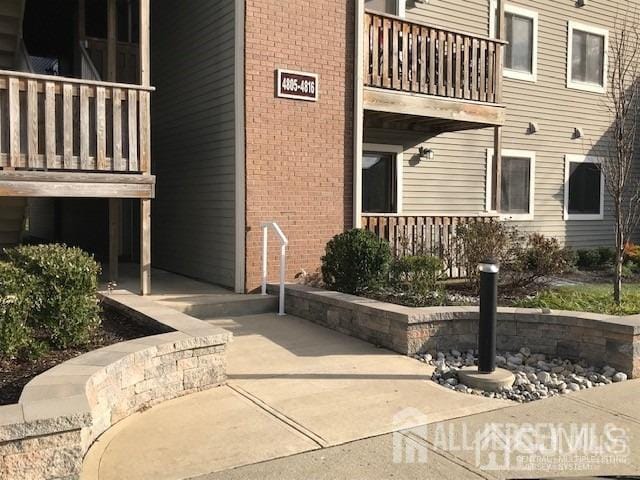 property at 4811 Ravens Crest Dr