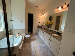 13117 Stoneleigh Terrace Dr in Houston, TX - Building Photo - Building Photo