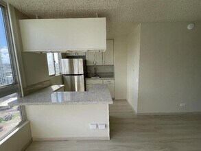 2740 Kuilei St in Honolulu, HI - Building Photo - Building Photo