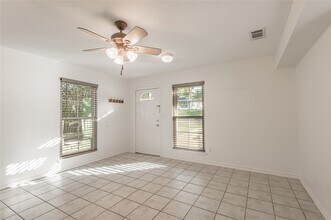 2118 Avenue M in Huntsville, TX - Building Photo - Building Photo