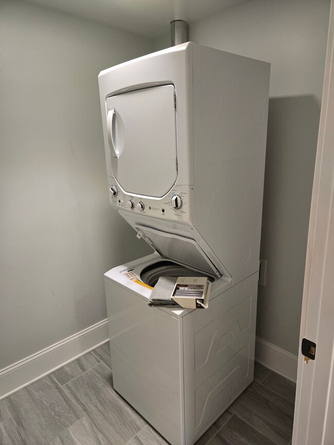 232 E Michigan Ave in Kalamazoo, MI - Building Photo - Building Photo