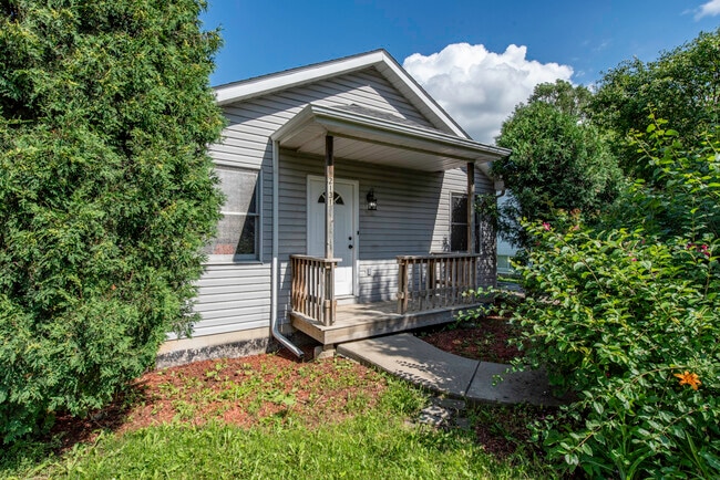 property at 2131 Prospect Ave