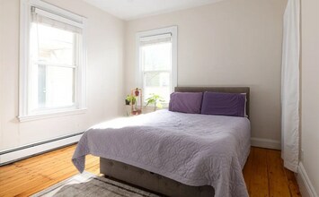 366 Washington St, Unit 2 in Cambridge, MA - Building Photo - Building Photo