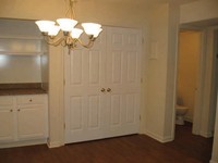 Woodridge Townhouse Apartments in Raleigh, NC - Building Photo - Building Photo