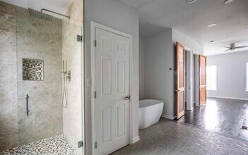 815 N Calhoun St, Unit 1 in Baltimore, MD - Building Photo - Building Photo